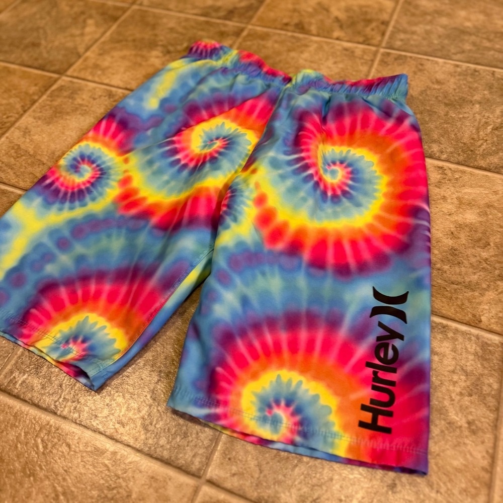 Hurley Boys XL Tie Dye Swim Trunks Multi Color Board Shorts 5583-E69